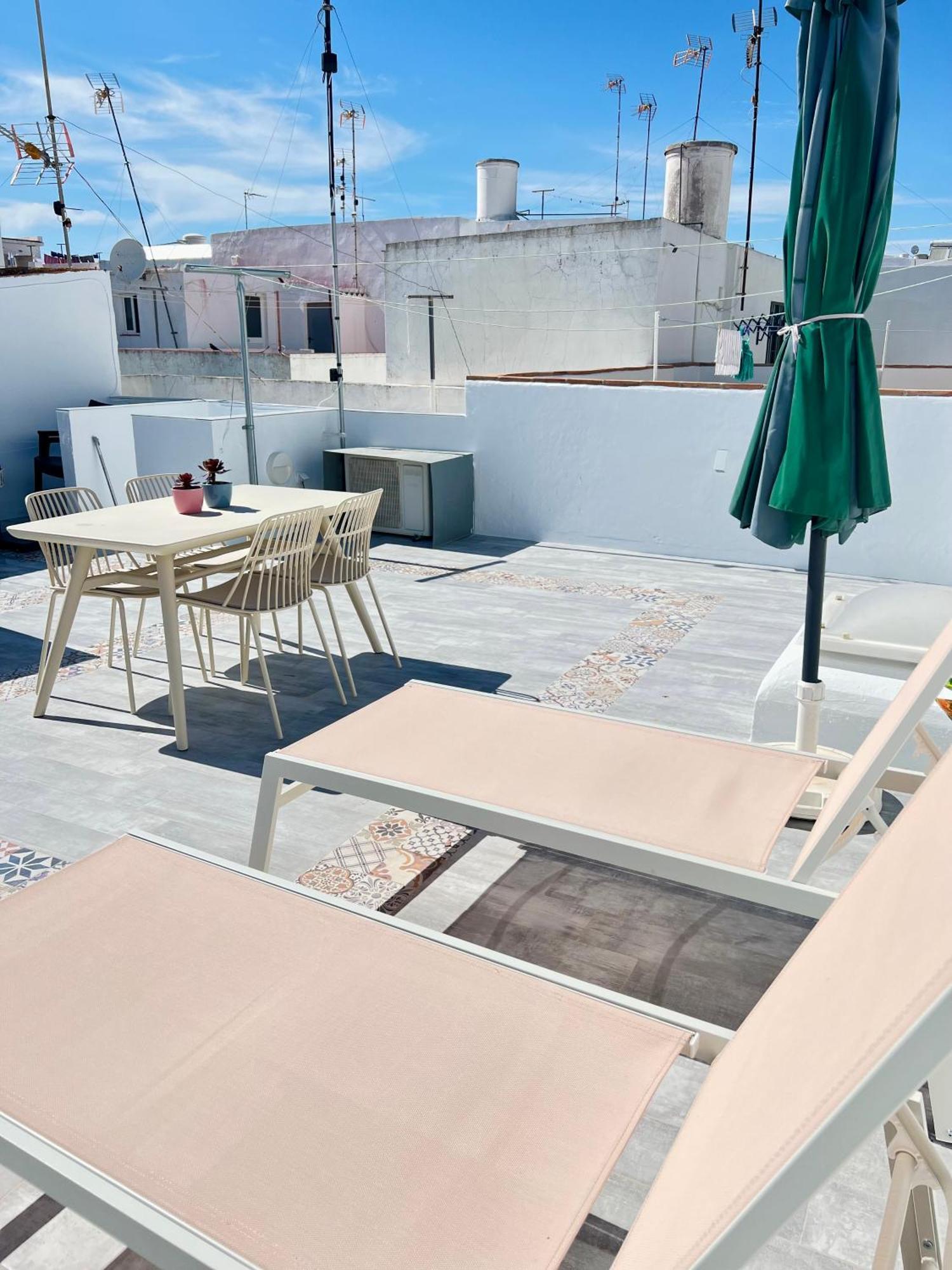 Ferienwohnung Vivienda Carolina•Terraza Privada Y Parking• Conil De La Frontera Exterior foto
